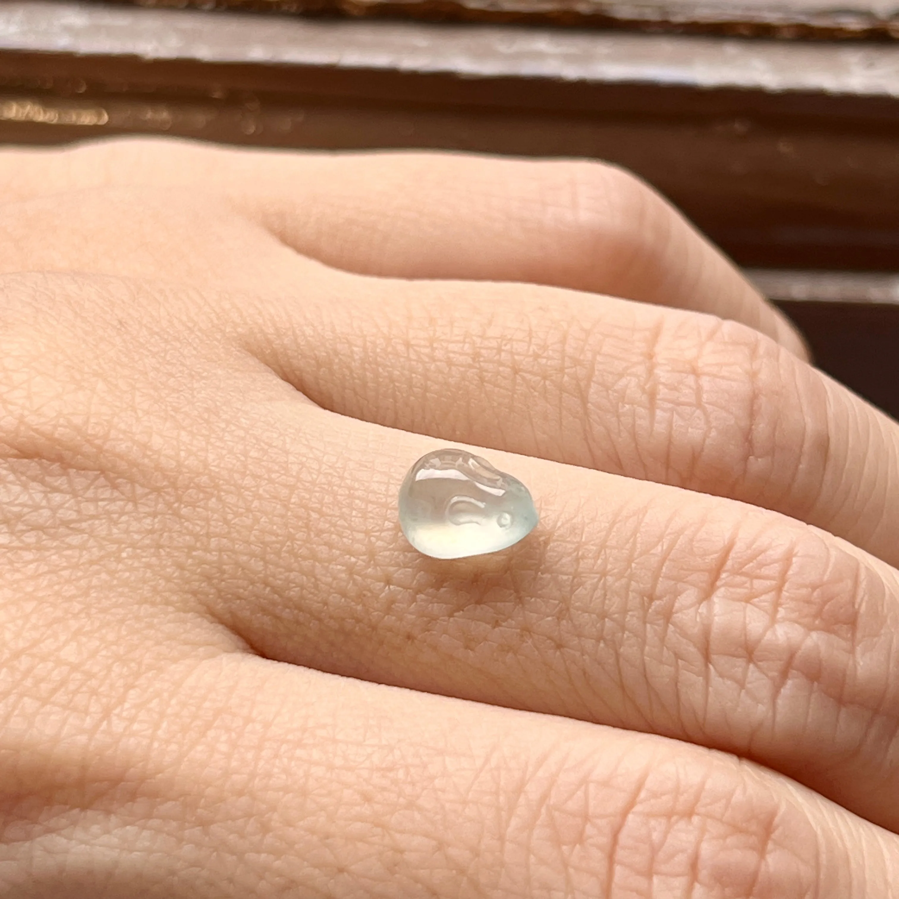 2.05 cts Icy A-Grade Natural Floral Jadeite Mouse No.172401