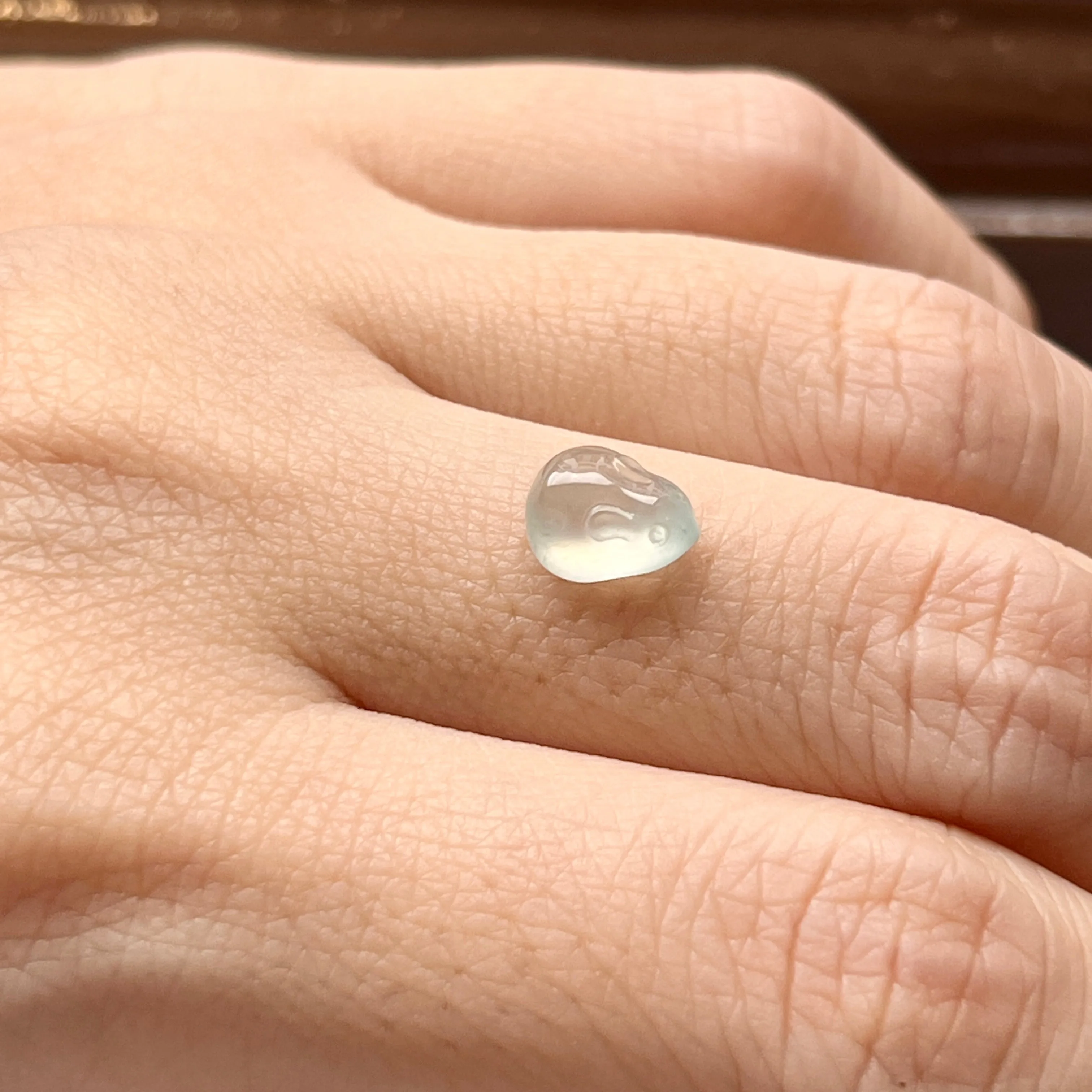 2.05 cts Icy A-Grade Natural Floral Jadeite Mouse No.172401