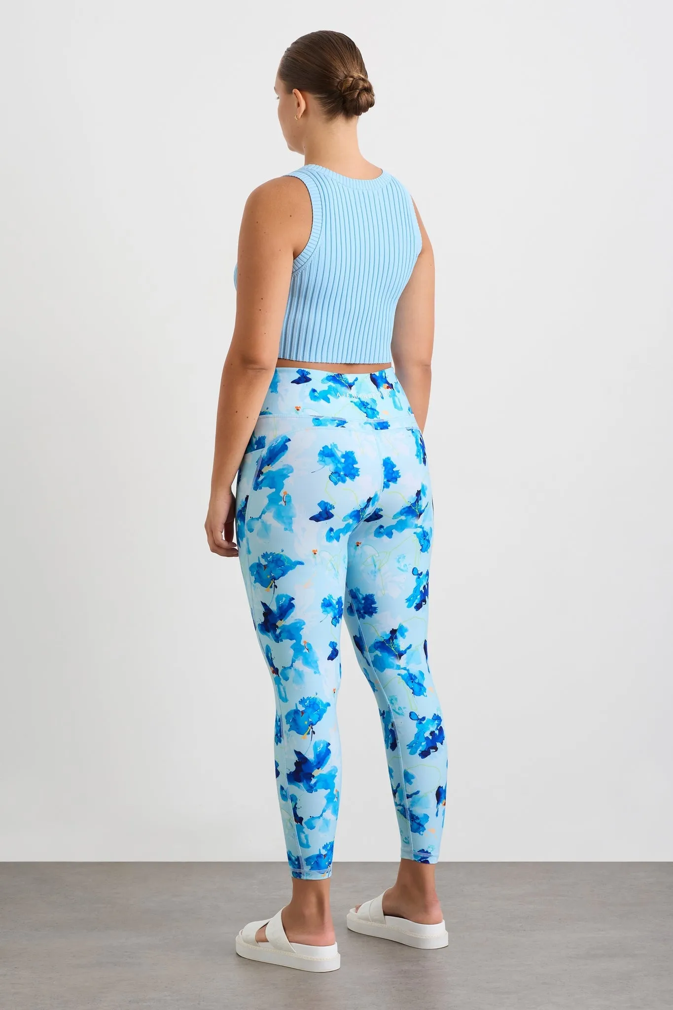 High Rise 7/8 Legging 203