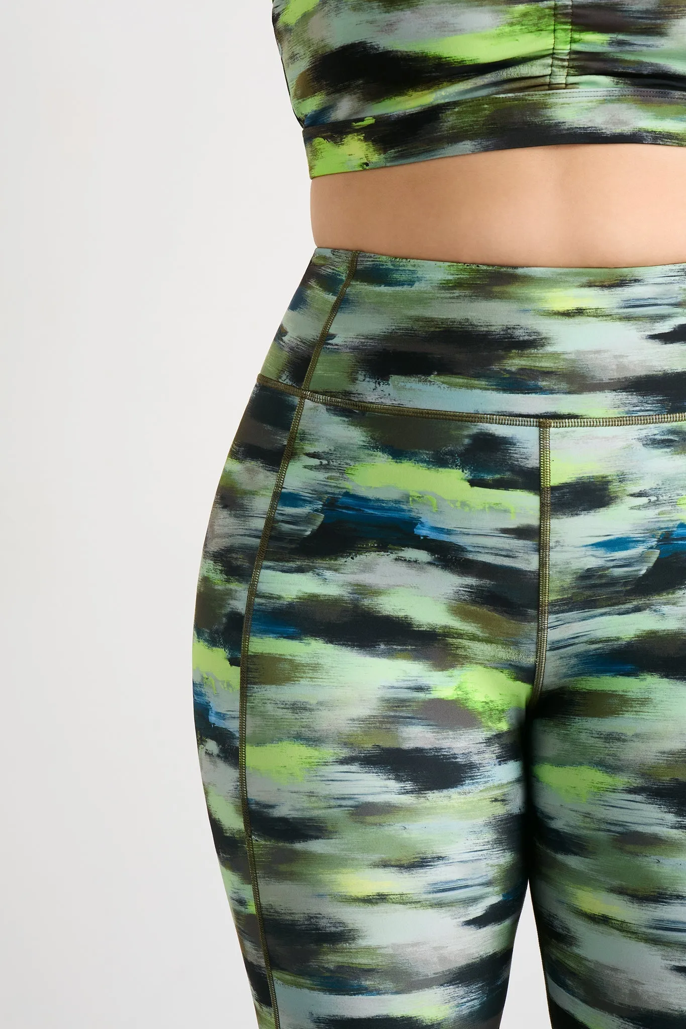 High Rise 7/8 Legging 203