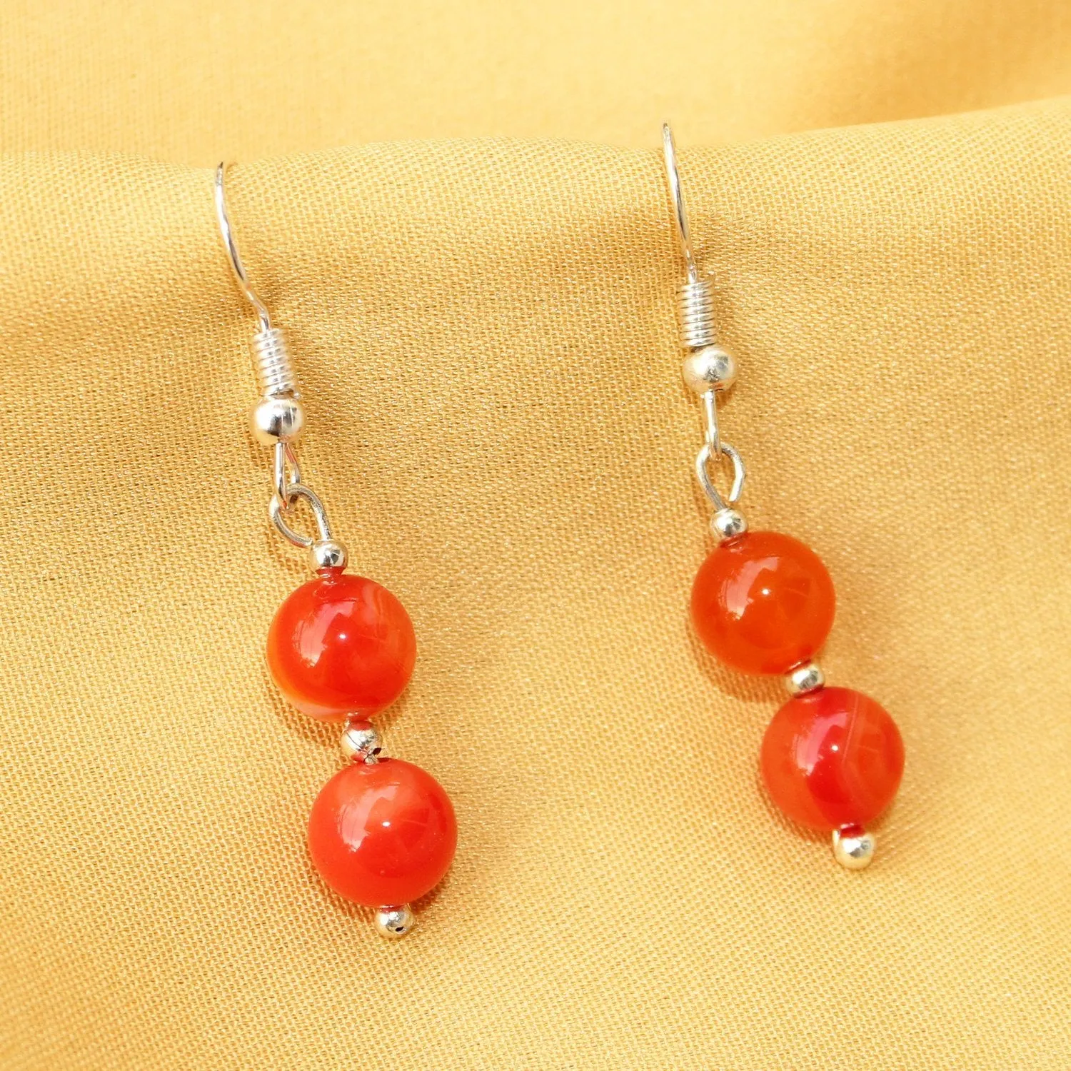 Imeora Tripple Line 10mm Agate Necklace With 8mm Earrings