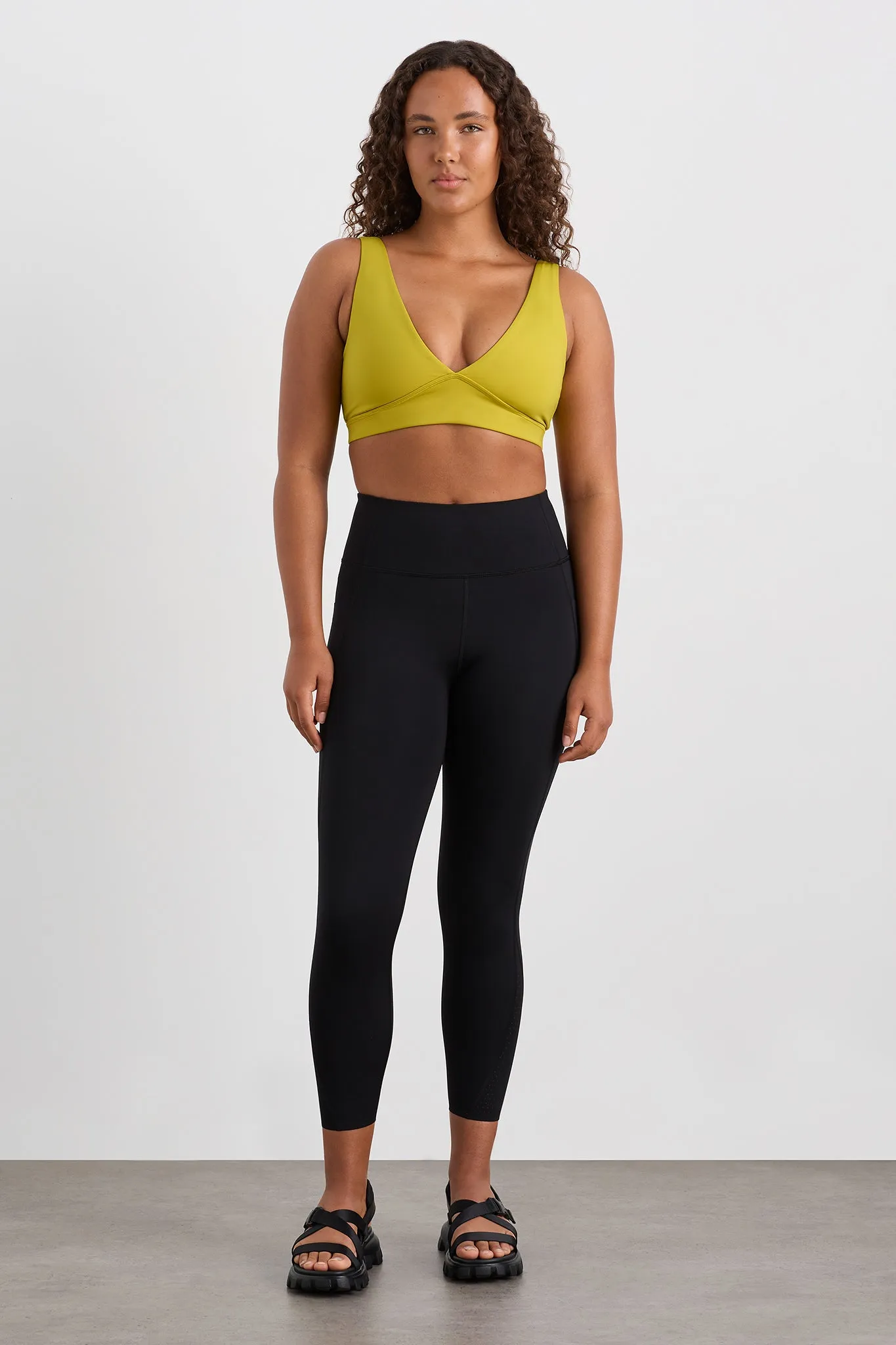 Perforated 7/8 Legging 227